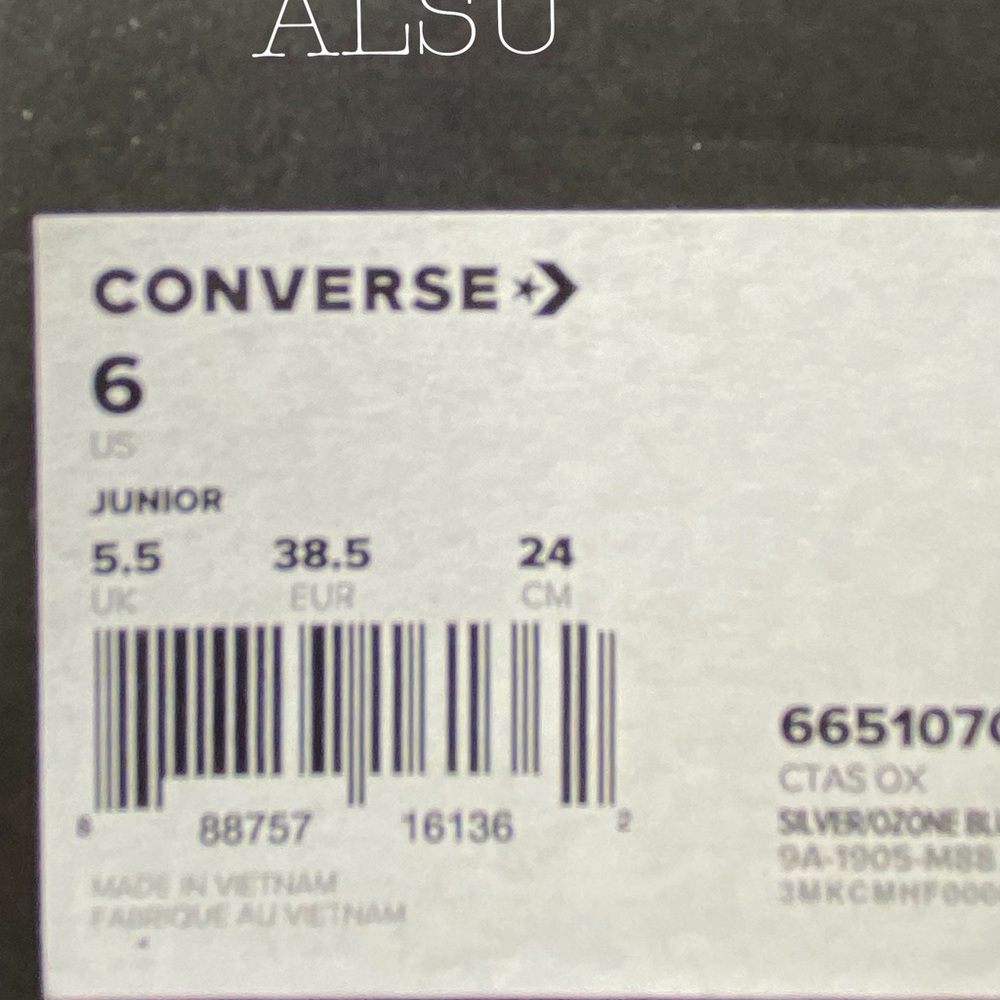 Converse 🔥SALE!🔥 Ctas Low Top Silver ✨ Stars AUTHENTIC Sneaker Women's 665107С - Picture 7 of 7